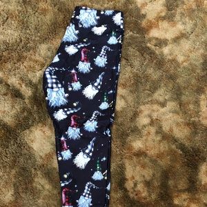 Custom gnome legging